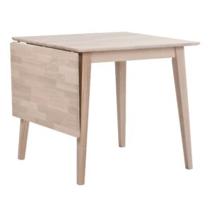 Filippa klaffbord 80 cm i vitoljad ek från Rowico med stilren och enkel design. Bordet har en fällbar klaff som ger plats för fler - maxlängd med uppfälld klaff är 125 cm.