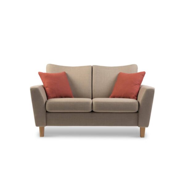 2-sits soffa System+ med armstöd Julia. Klädd i sandfärgat tyg, tillverkad av Brunstad.