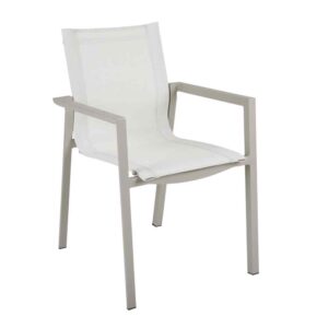 Stapelbara Delia karmstol från Brafab. Khakifärgad aluminium och textlen i vitt.