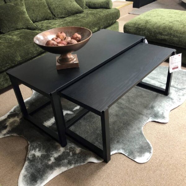 Svart Duo satsbord från Birger Möbelfabrik. Utställnings exemplar.