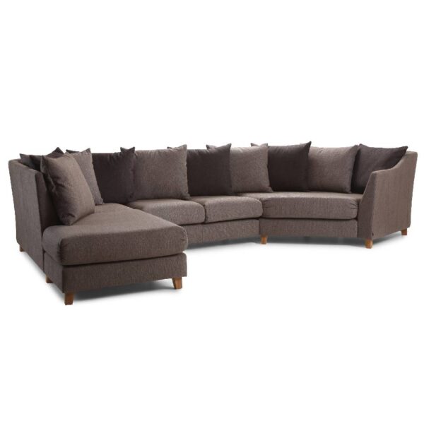 Wave modulsoffa från Burhéns har inbjudande kuddar i rygg samt höga armstöd. Här byggd med divan och cozyhörn.